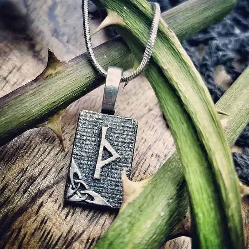 Thurisaz Rune